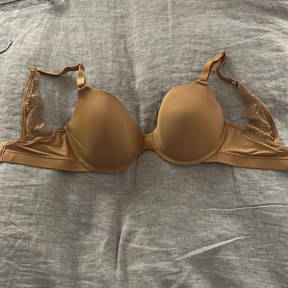 Lively tshirt bra tan 32DDD